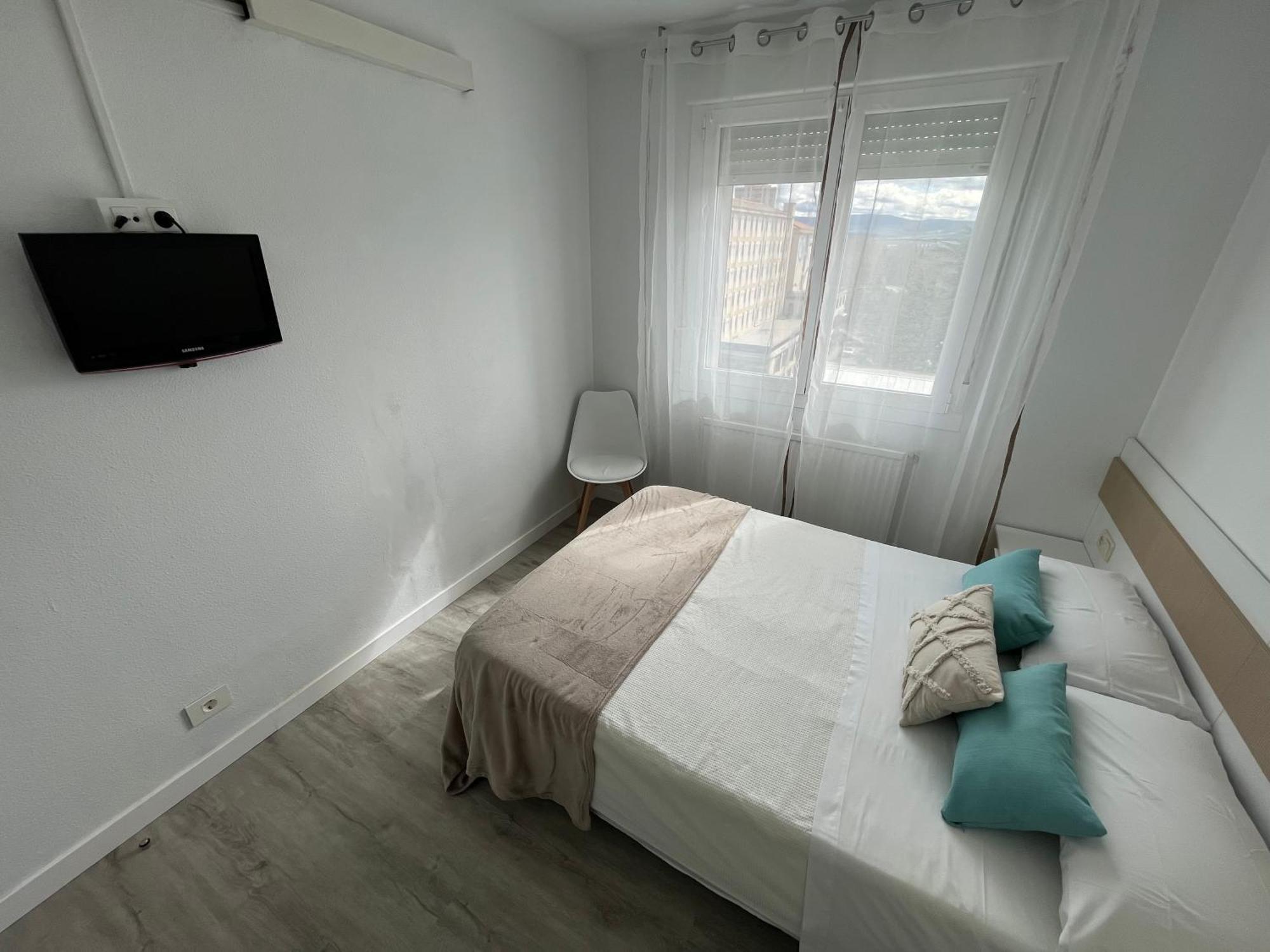 Pension Luzia - Optional Auto Check-In Pamplona Eksteriør billede